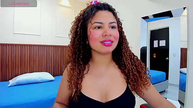 Snapshot of MELINAMARTINS chatting on February 20, 2025, 7:41 pm MELINAMARTINS online show from February 20, 2025, 7:41 pm