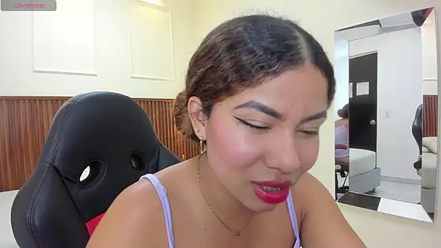 Snapshot of MELINAMARTINS chatting on September 22, 2025, 4:42 pm MELINAMARTINS online show from September 22, 2025, 4:42 pm