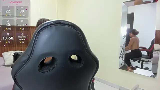 Snapshot of MELINAMARTINS chatting on September 25, 2025, 7:39 pm MELINAMARTINS online show from September 25, 2025, 7:39 pm