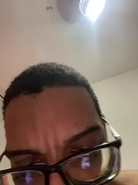 Diegodelicia online show from July 24, 2026, 4:32 am