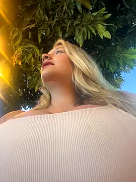 aurora coldd online show from October 29, 2025, 10:55 pm