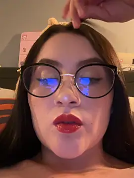 Snapshot of ValentinaOrtiz3 chatting on June 1, 2026, 11:17 pm ValentinaOrtiz3 online show from June 1, 2026, 11:17 pm