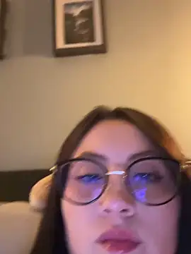 ValentinaOrtiz3 online show from June 16, 2026, 10:56 pm