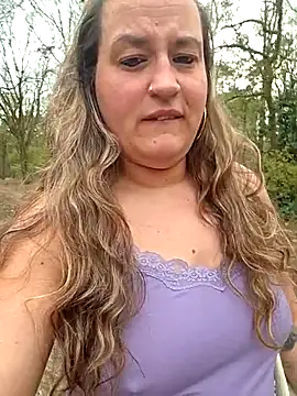 justtess online show from April 9, 2026, 3:17 pm