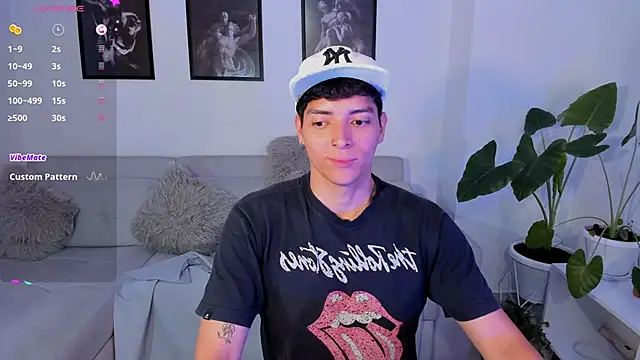  JacobMiller   online show from February 25, 2025, 12:14 am