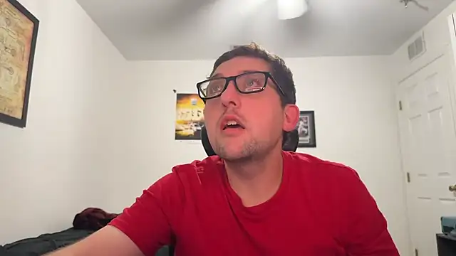 Snapshot of Milflover96 chatting on December 13, 2025, 10:37 pm Milflover96 online show from December 13, 2025, 10:37 pm