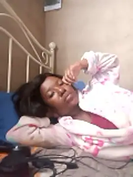 Snapshot of Coco_Nile chatting on May 28, 2026, 9:39 am Coco Nile online show from May 28, 2026, 9:39 am