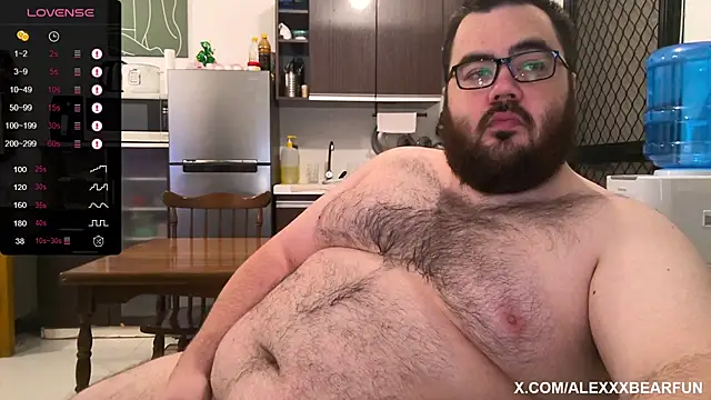 alexxxbear online show from November 30, 2025, 10:47 pm