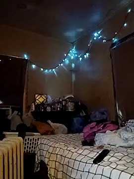 Snapshot of birdg chatting on October 22, 2025, 5:24 pm birdg online show from October 22, 2025, 5:24 pm