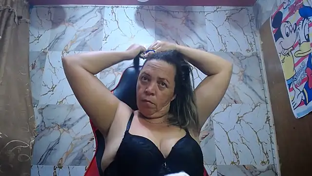 alina maturehot online show from February 17, 2026, 11:11 pm