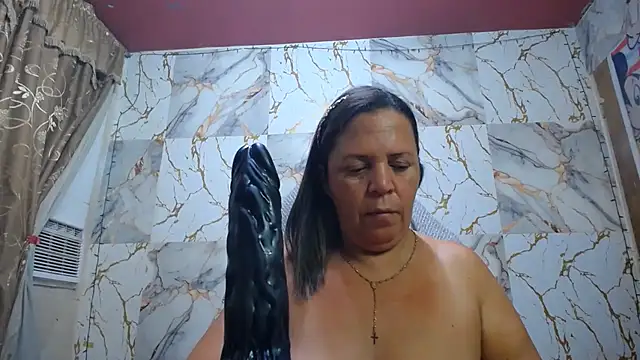 Snapshot of alina_maturehot chatting on June 7, 2026, 8:18 am alina maturehot online show from June 7, 2026, 8:18 am