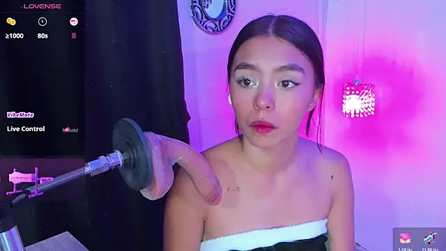 Snapshot of lanna_brunette chatting on October 18, 2025, 12:50 pm lanna brunette online show from October 18, 2025, 12:50 pm