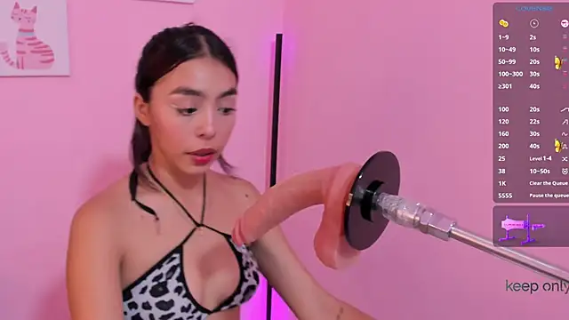 lanna brunette online show from February 28, 2026, 1:23 pm