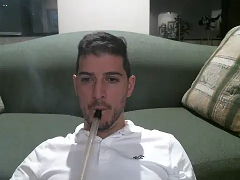 quitomanec online show from October 21, 2025, 4:46 am