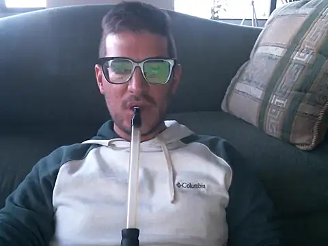 quitomanec online show from October 29, 2025, 10:55 pm