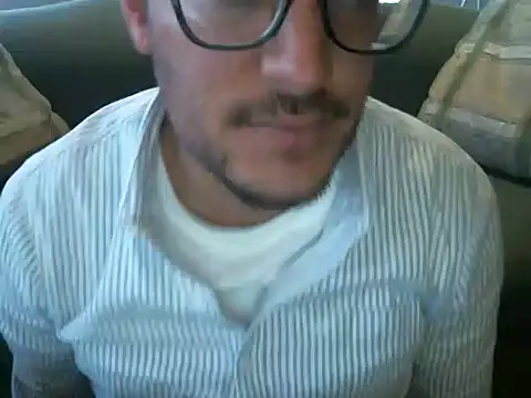 quitomanec online show from November 24, 2025, 10:53 pm