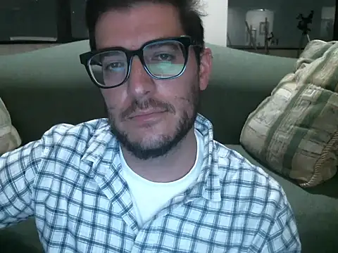 quitomanec online show from April 24, 2026, 12:57 am