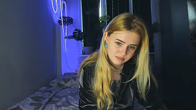 Alexa Pirs online show from February 10, 2025, 1:01 pm