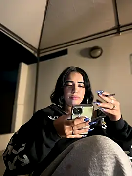 Scarlett-LS online show from September 12, 2025, 1:49 am