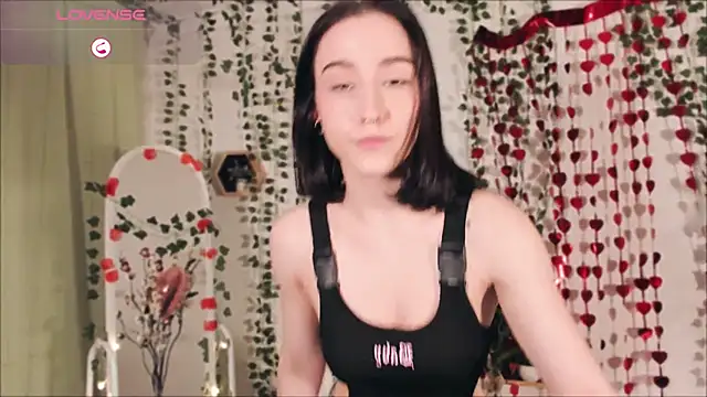 Snapshot of Smoke_of_soul_ chatting on February 13, 2025, 4:17 pm Smoke of soul  online show from February 13, 2025, 4:17 pm