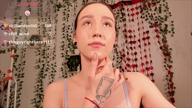 Snapshot of Smoke_of_soul_ chatting on February 17, 2025, 7:53 pm Smoke of soul  online show from February 17, 2025, 7:53 pm