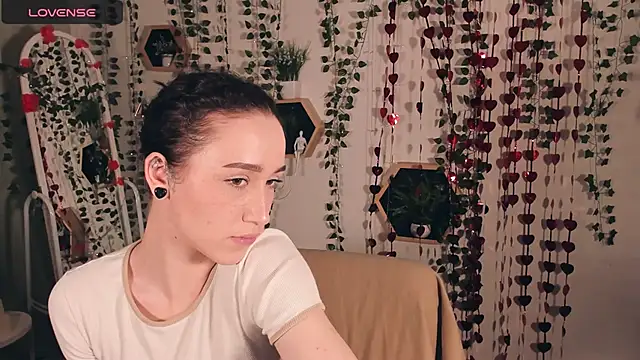 Snapshot of Smoke_of_soul_ chatting on March 6, 2025, 5:00 pm Smoke of soul  online show from March 6, 2025, 5:00 pm