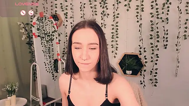 Snapshot of Smoke_of_soul_ chatting on March 16, 2025, 2:00 pm Smoke of soul  online show from March 16, 2025, 2:00 pm