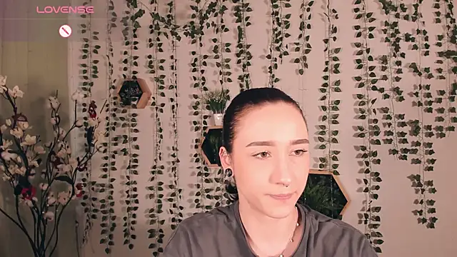 Snapshot of Smoke_of_soul_ chatting on March 20, 2025, 1:48 pm Smoke of soul  online show from March 20, 2025, 1:48 pm