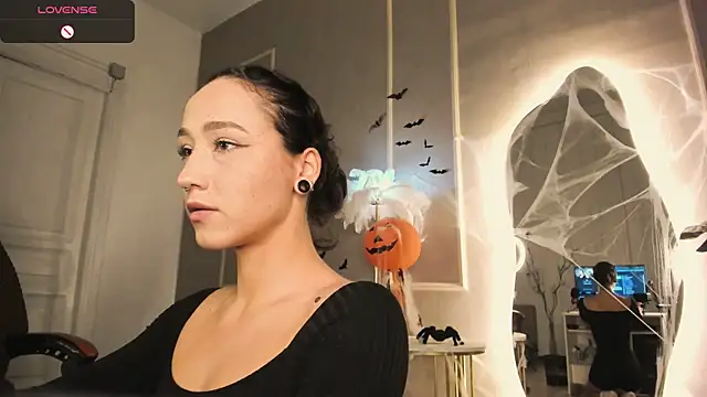 Snapshot of Smoke_of_soul_ chatting on October 24, 2025, 2:02 pm Smoke of soul  online show from October 24, 2025, 2:02 pm