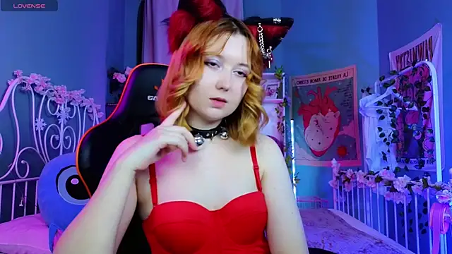 MizukiNoYoru online show from February 25, 2025, 9:02 pm