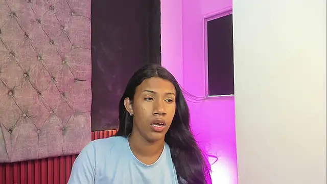 AntoniSantoss online show from February 15, 2026, 8:05 pm