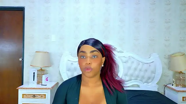 TianahGlow online show from February 19, 2026, 7:54 pm