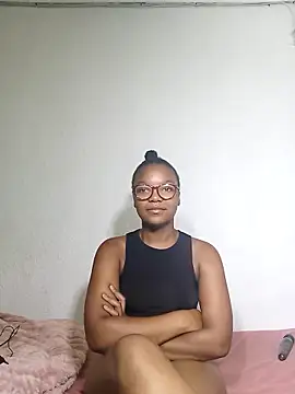 Snapshot of Kylie6lack chatting on February 15, 2025, 11:03 pm Kylie6lack online show from February 15, 2025, 11:03 pm