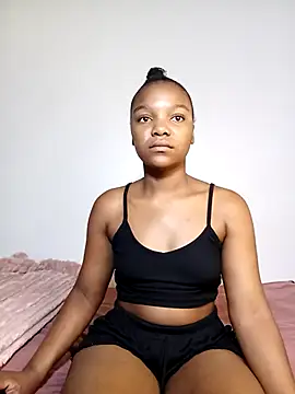 Snapshot of Kylie6lack chatting on March 4, 2025, 5:00 am Kylie6lack online show from March 4, 2025, 5:00 am