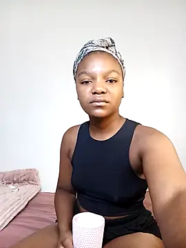 Snapshot of Kylie6lack chatting on March 19, 2025, 7:40 am Kylie6lack online show from March 19, 2025, 7:40 am