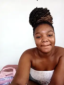 Snapshot of Kylie6lack chatting on October 8, 2025, 10:24 am Kylie6lack online show from October 8, 2025, 10:24 am