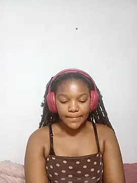 Snapshot of Kylie6lack chatting on October 14, 2025, 8:20 pm Kylie6lack online show from October 14, 2025, 8:20 pm