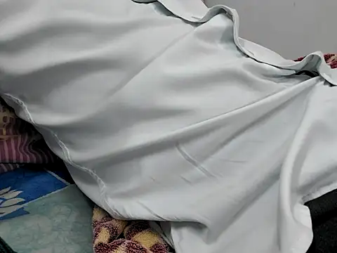 Lustyluckyy online show from October 15, 2025, 7:52 am