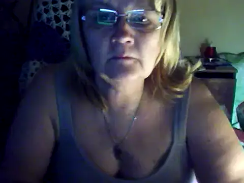 Snapshot of Violet5364 chatting on March 12, 2025, 7:59 pm Violet5364 online show from March 12, 2025, 7:59 pm