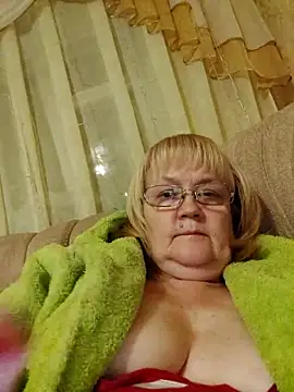 Violet5364 online show from December 18, 2025, 9:54 pm