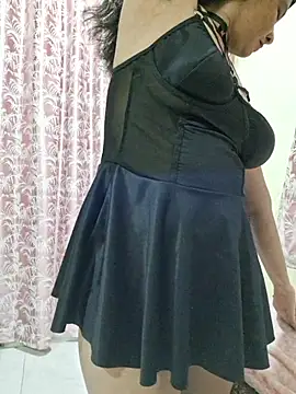 Snapshot of Jassi_Does chatting on February 18, 2026, 9:55 pm Jassi Does online show from February 18, 2026, 9:55 pm