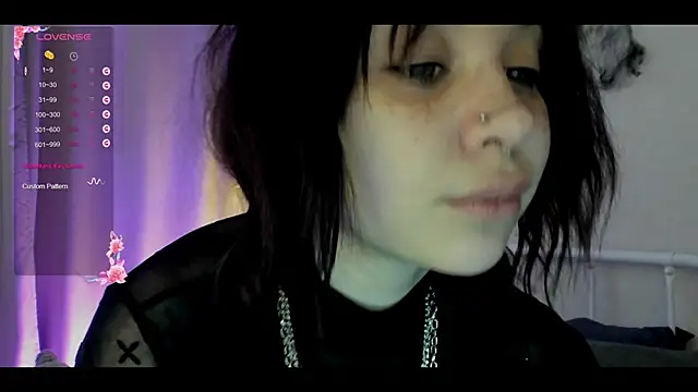 marynixoxo online show from November 1, 2025, 6:59 am