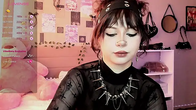 marynixoxo online show from February 16, 2026, 9:05 am