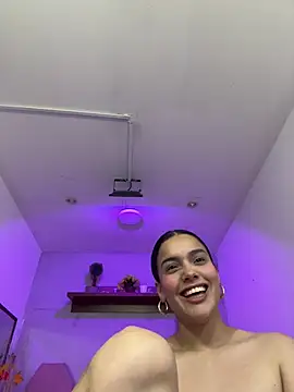 Lana Pearce online show from February 27, 2025, 3:26 pm