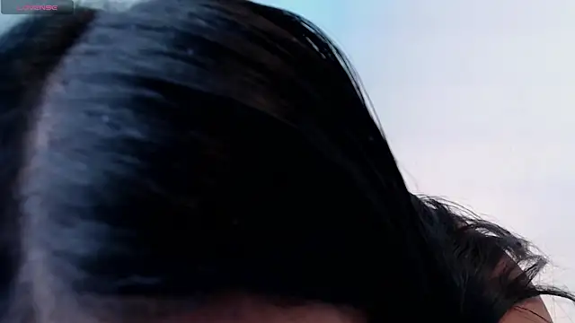 Snapshot of Couplecolombia_gh chatting on October 8, 2025, 4:32 am Couplecolombia gh online show from October 8, 2025, 4:32 am