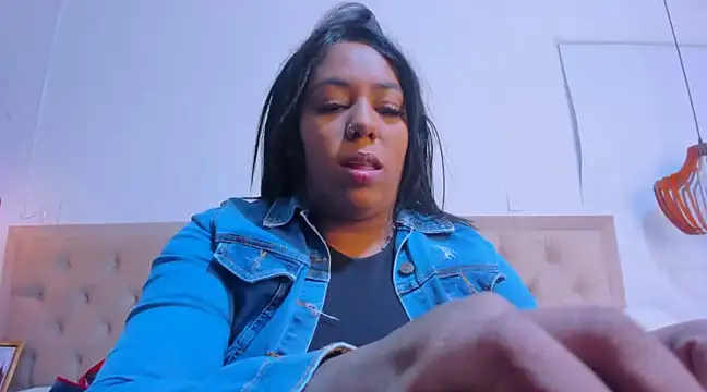 emma purple  online show from March 7, 2025, 6:22 pm