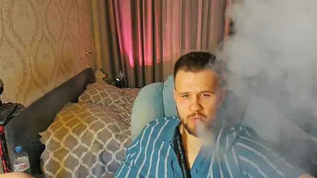Snapshot of Vladik_b chatting on April 21, 2026, 5:50 pm Vladik b online show from April 21, 2026, 5:50 pm
