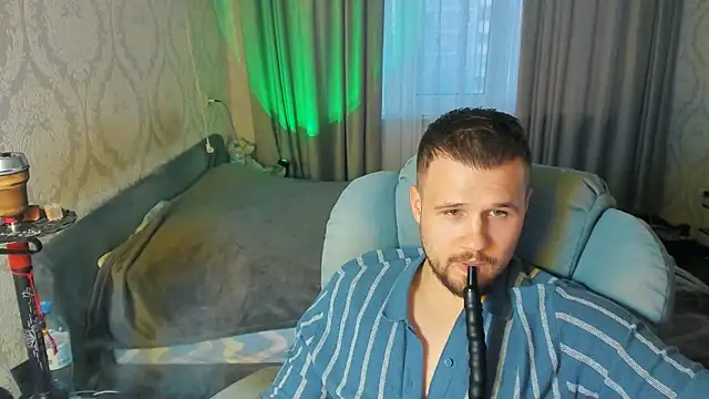 Snapshot of Vladik_b chatting on May 15, 2026, 5:53 pm Vladik b online show from May 15, 2026, 5:53 pm