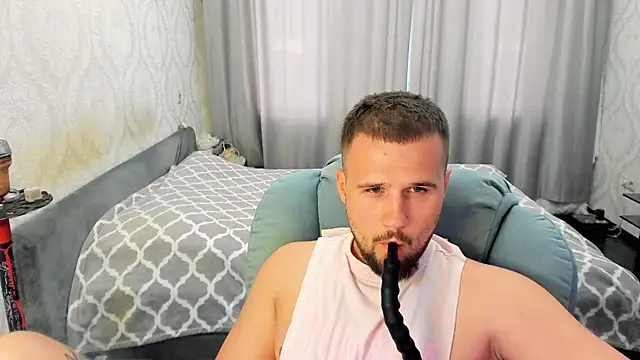 Snapshot of Vladik_b chatting on July 21, 2026, 4:09 pm Vladik b online show from July 21, 2026, 4:09 pm