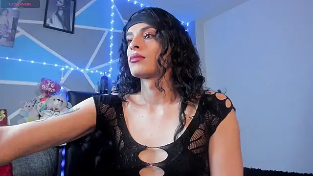 Snapshot of Meghan_hott chatting on March 2, 2026, 8:26 pm Meghan hott online show from March 2, 2026, 8:26 pm